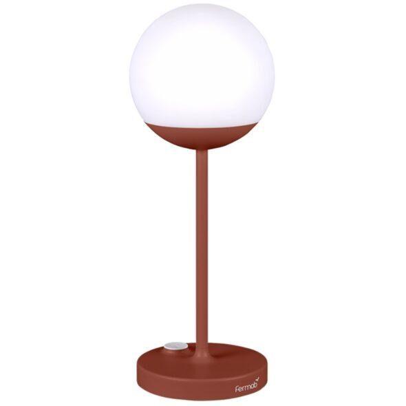 Zemitě červená venkovní LED lampa Fermob MOOON! 41 cm